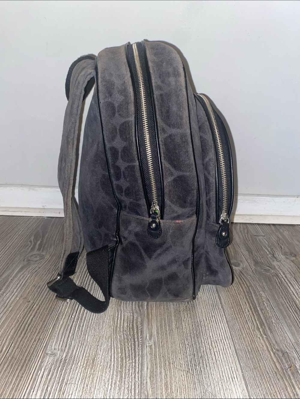 Rare Vintage Y2K Juicy Couture Velour Backpack - Picture 5 of 17
